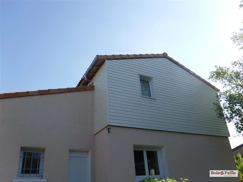 Surélévation ossature bois et couverture sur Poitiers (86)